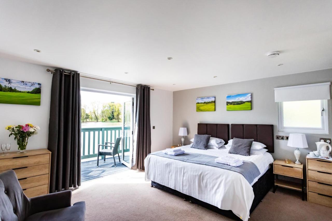The Vale Golf & Country Club Villa Bishampton Eksteriør bilde