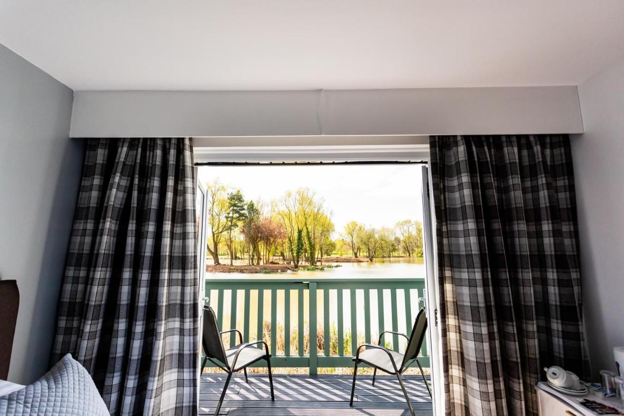 The Vale Golf & Country Club Villa Bishampton Eksteriør bilde