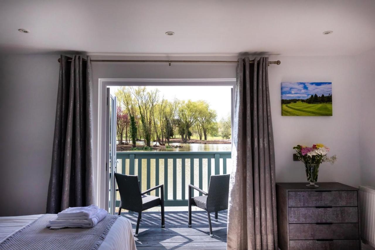 The Vale Golf & Country Club Villa Bishampton Eksteriør bilde
