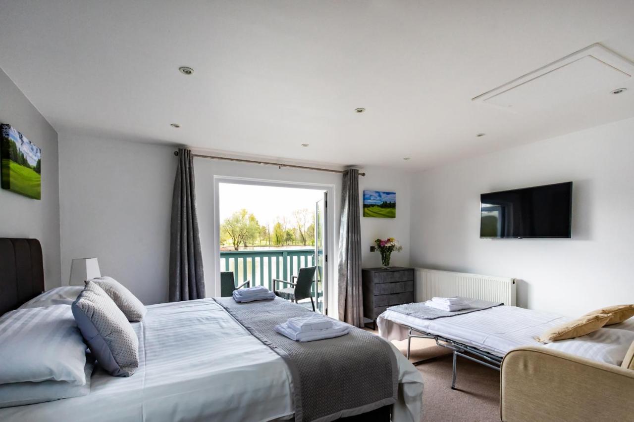 The Vale Golf & Country Club Villa Bishampton Eksteriør bilde