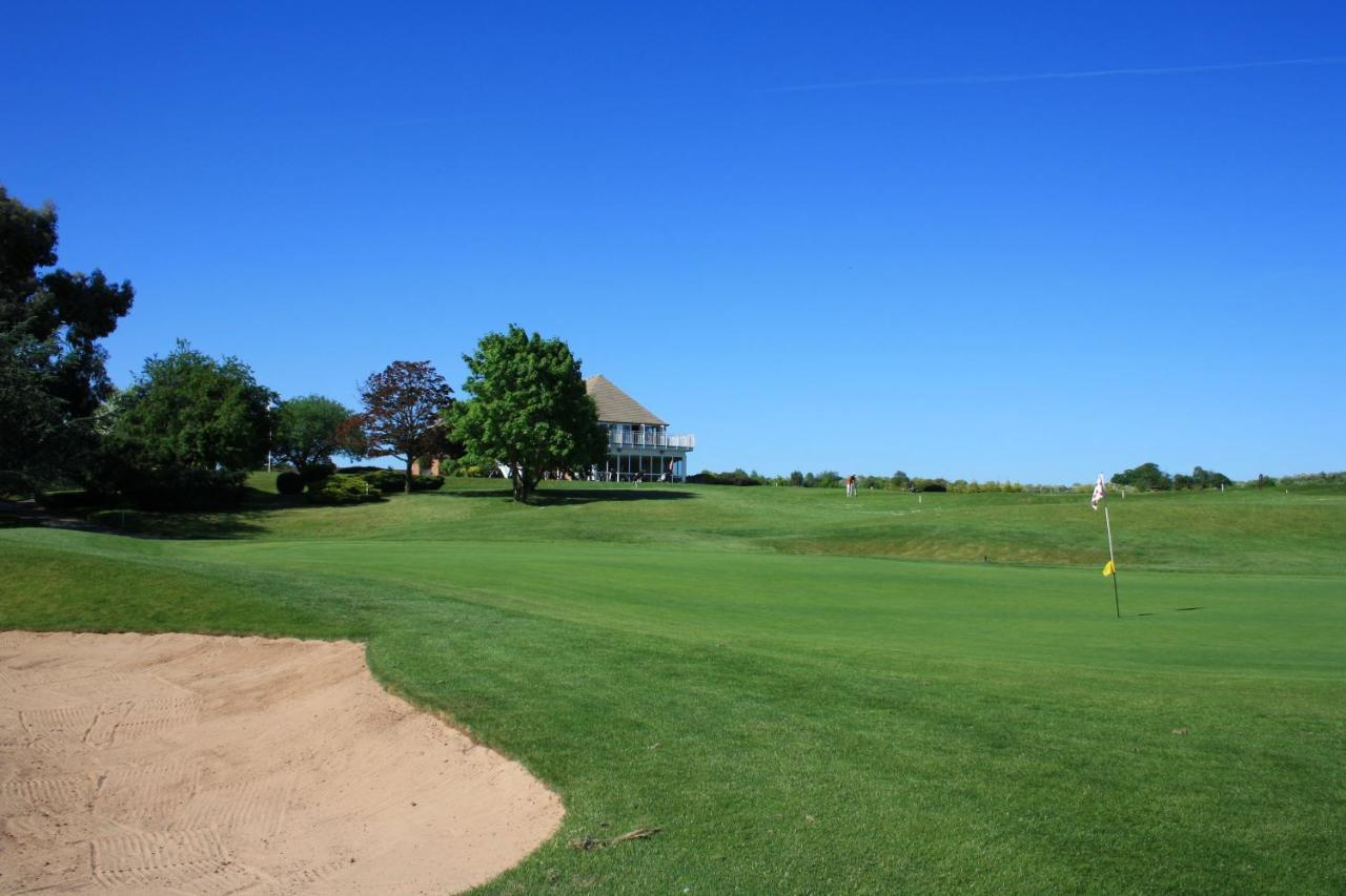 The Vale Golf & Country Club Villa Bishampton Eksteriør bilde